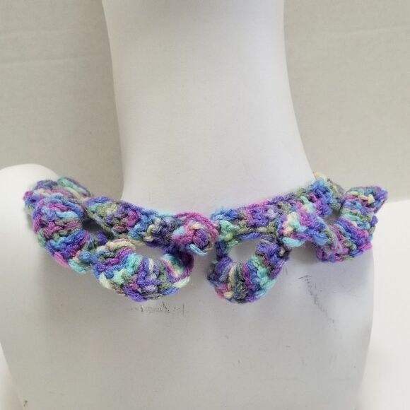 Handmade Crochet Peter Pan Collar Necklace Multicolor Pastel Statement Accessory - Picture 5 of 8